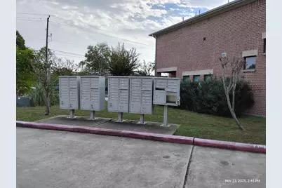 5941 South Loop E #104, Houston, TX 77033 - Photo 26