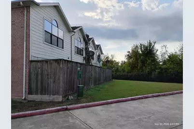 5941 South Loop E #104, Houston, TX 77033 - Photo 28