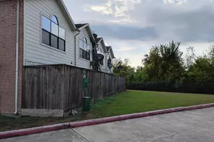 5941 S Loop E, Houston, TX 77033 - Photo 28