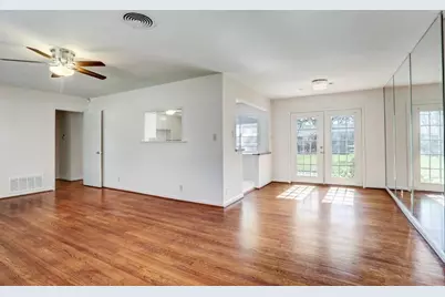 5615 Arboles Drive, Houston, TX 77035 - Photo 8
