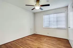 5615 Arboles Dr, Houston, TX 77035 - Photo 6