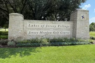 104 Cherry Hills Dr, Jersey Village, TX 77064 - Photo 1