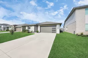 7806 Cattleman Vly Dr, Rosharon, TX 77583 - Photo 2