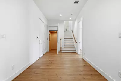 6022 Cottage Grove Lake Drive, Houston, TX 77007 - Photo 10