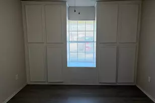 5406 Lyndhurst Dr, Houston, TX 77033 - Photo 10