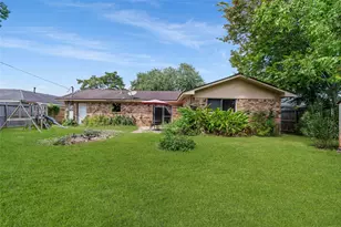 104 Talisman St, Lake Jackson, TX 77566 - Photo 30