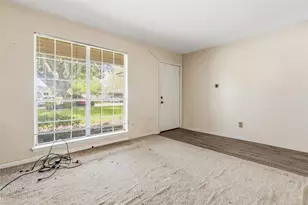 104 Talisman St, Lake Jackson, TX 77566 - Photo 6