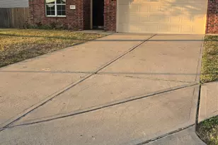 26806 Upperwing Ct, Hockley, TX 77447 - Photo 2