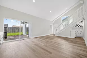 13834 Sheri Hollow Ln, Houston, TX 77082 - Photo 6