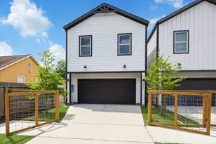 2015 Brackenridge St, Houston, TX 77026 - Photo 2