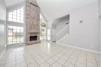 115 Squires Bend, Stafford, TX 77477 - Photo 6