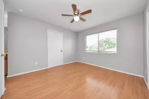 115 Squires Bend, Stafford, TX 77477 - Photo 12