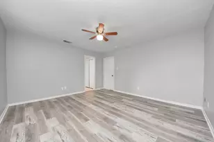 115 Squires Bend, Stafford, TX 77477 - Photo 28