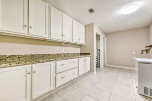 3358 County Rd 172, Alvin, TX 77511 - Photo 20