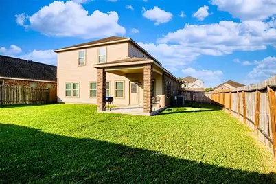 394 Lake Line Drive, Alvin, TX 77511 - Photo 2