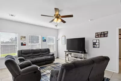 394 Lake Line Drive, Alvin, TX 77511 - Photo 8