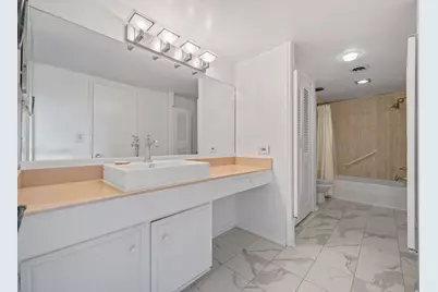 642 S Ripple Creek Drive #642, Houston, TX 77057 - Photo 10