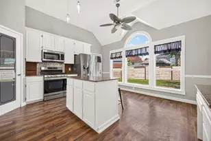 6410 Autumn Thistle Dr, Katy, TX 77449 - Photo 12