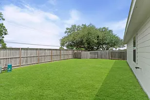 236 Bennett Loop, Angleton, TX 77515 - Photo 28