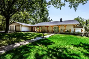 2120 Ave R, Huntsville, TX 77340 - Photo 4