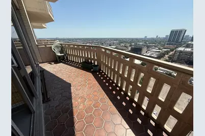 2016 Main Street #1704, Houston, TX 77002 - Photo 22