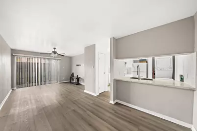 9090 S Braeswood Boulevard #75, Houston, TX 77074 - Photo 8