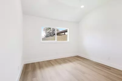 5156 Beaverhollow Drive, Houston, TX 77084 - Photo 6