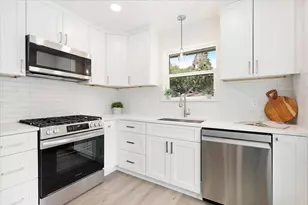 5156 Beaver Hollow Dr, Houston, TX 77084 - Photo 2