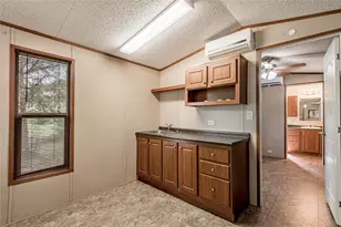 25 Starlite Dr, Huntsville, TX 77320 - Photo 8