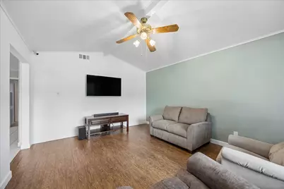 13626 Greenridge Drive, Sugar Land, TX 77498 - Photo 4