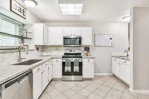 1713 Asbury Ln, Deer Park, TX 77536 - Photo 8