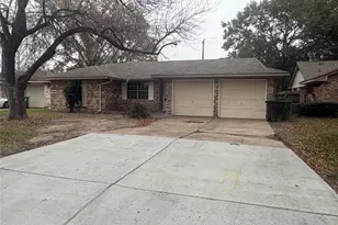 6439 Deirdre Anne Dr, Houston, TX 77088 - Photo 6