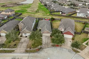 3072 Persimmon Valley Ln, Dickinson, TX 77539 - Photo 34