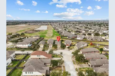 3072 Persimmon Valley Lane, Dickinson, TX 77539 - Photo 6