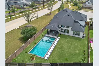 32002 Crested Knoll Court, Fulshear, TX 77441 - Photo 8