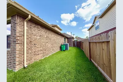 8139 Edenwood Drive, Spring, TX 77389 - Photo 26