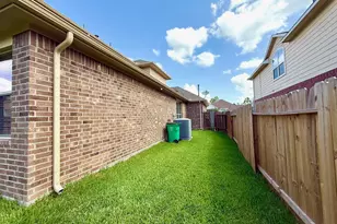 8139 Edenwood Dr, Spring, TX 77389 - Photo 26