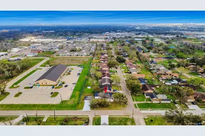 101 Talisman Street, Lake Jackson, TX 77566 - Photo 46