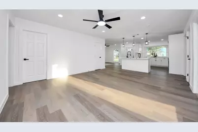 101 Talisman Street, Lake Jackson, TX 77566 - Photo 18