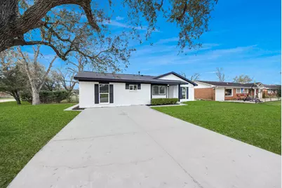 101 Talisman Street, Lake Jackson, TX 77566 - Photo 34