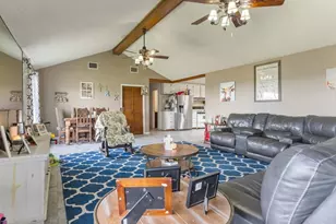 21126 Hwy 111, Louise, TX 77455 - Photo 16