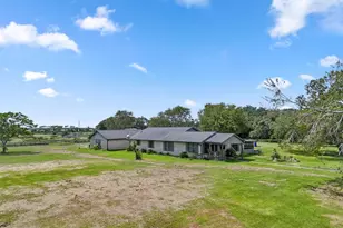 21126 Hwy 111, Louise, TX 77455 - Photo 2