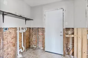 906 Brook Forest Ct, Conroe, TX 77385 - Photo 10