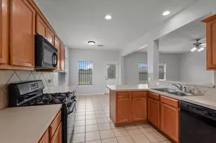 14215 Darrah Dr, Houston, TX 77090 - Photo 16