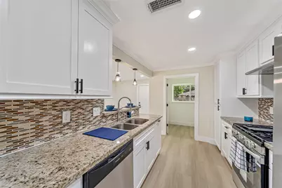 12514 Frazier River Drive, Houston, TX 77050 - Photo 8