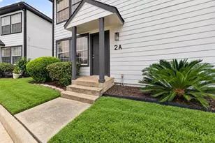 1221 Cedar Post Ln, Houston, TX 77055 - Photo 16