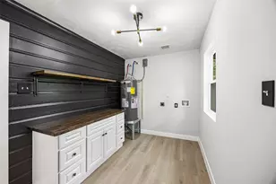 4626 Holly St, Bellaire, TX 77401 - Photo 28