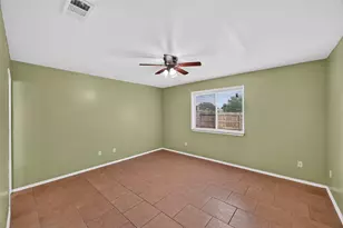 2427 Chalet Rd, Houston, TX 77038 - Photo 16