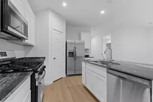 1230 Sandy Shore Ln, Rosharon, TX 77583 - Photo 8