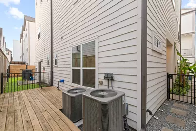 407 N Nagle Street N #B, Houston, TX 77003 - Photo 10